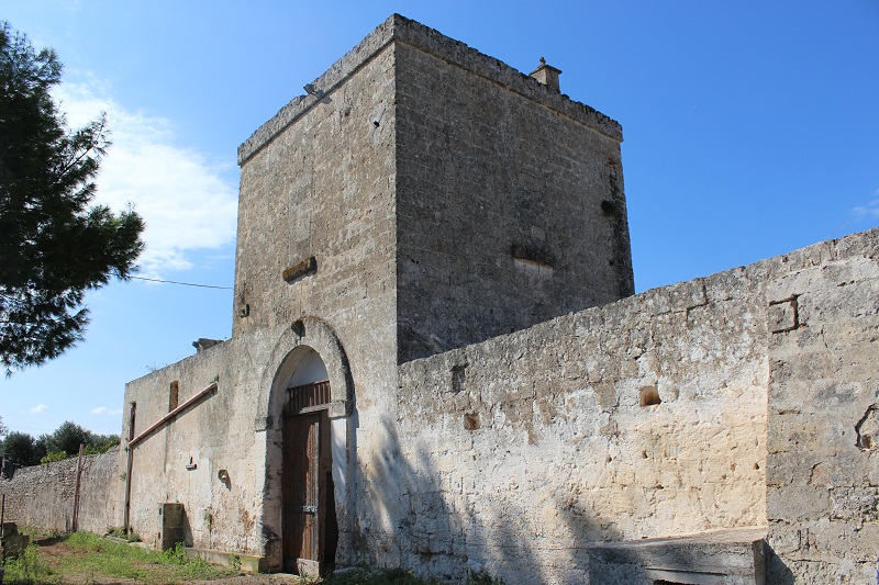 VILLA CASTELLI: MASSERIA STORICA